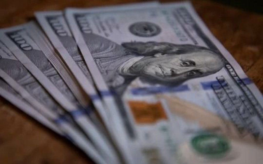 DOLAR ESTABLE. La novedad de este mi&eacute;rcoles fue que por primera vez la cotizaci&oacute;n en las cuevas financieras qued&oacute; m&aacute;s baja que el precio del Banco Naci&oacute;n.