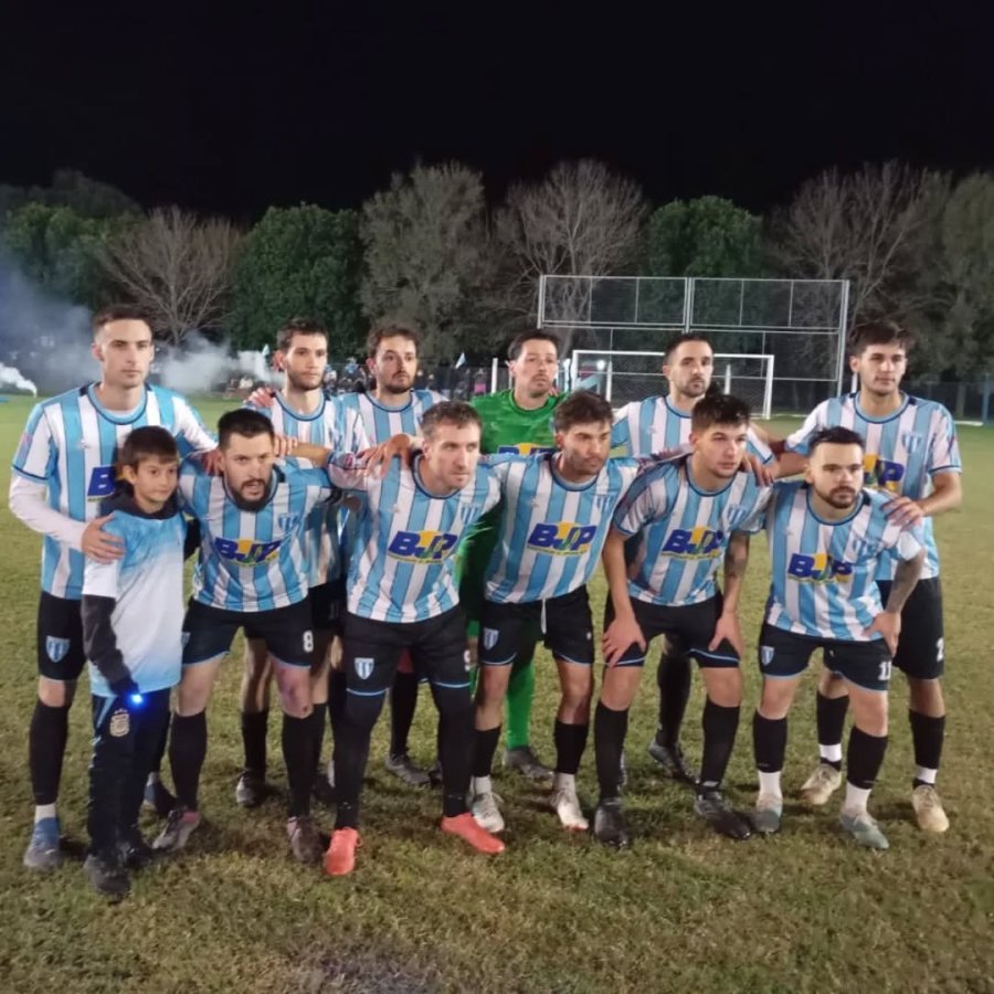 CAMPEON. El equipo santaclarino que obtuvo el primer t&iacute;tulo del a&ntilde;o.