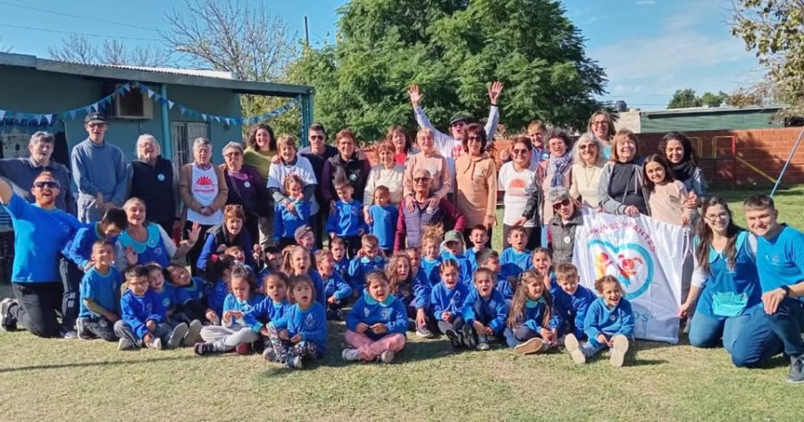 Todos los participantes en la celebraci&oacute;n.