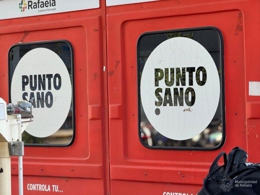 Punto Sano en la Plaza 25 de Mayo.