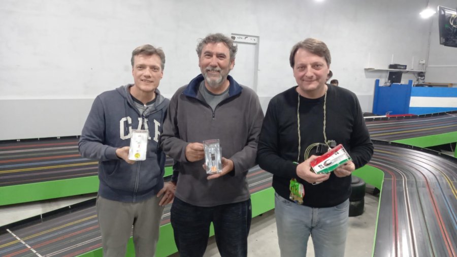 PODIO. Jos&eacute; Scanarotti (2&ordm;), Jos&eacute; Foti (1&ordm;) y Gustavo Scanarotti (3&ordm;).