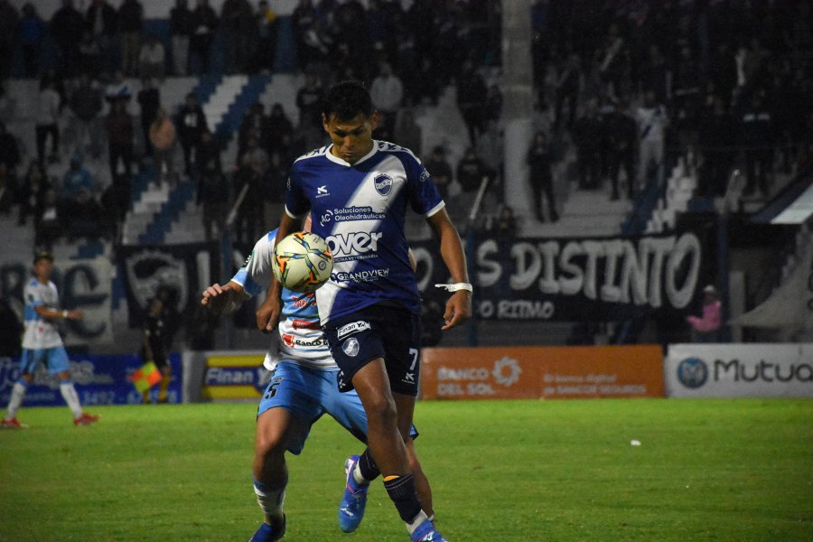 BAJA IMPORTANTE. El goleador del Lobo.