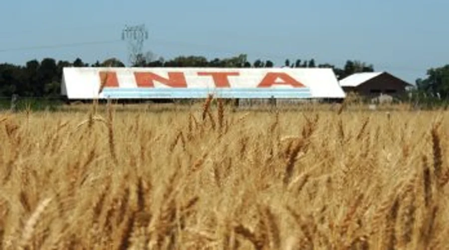 El campo respald&oacute; al INTA.