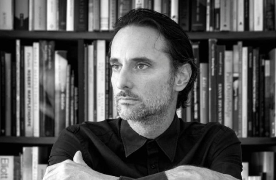 EL ARTISTA. Realizar&aacute; un laboratorio, la presentaci&oacute;n de su libro y el set de su &uacute;ltimo espect&aacute;culo.