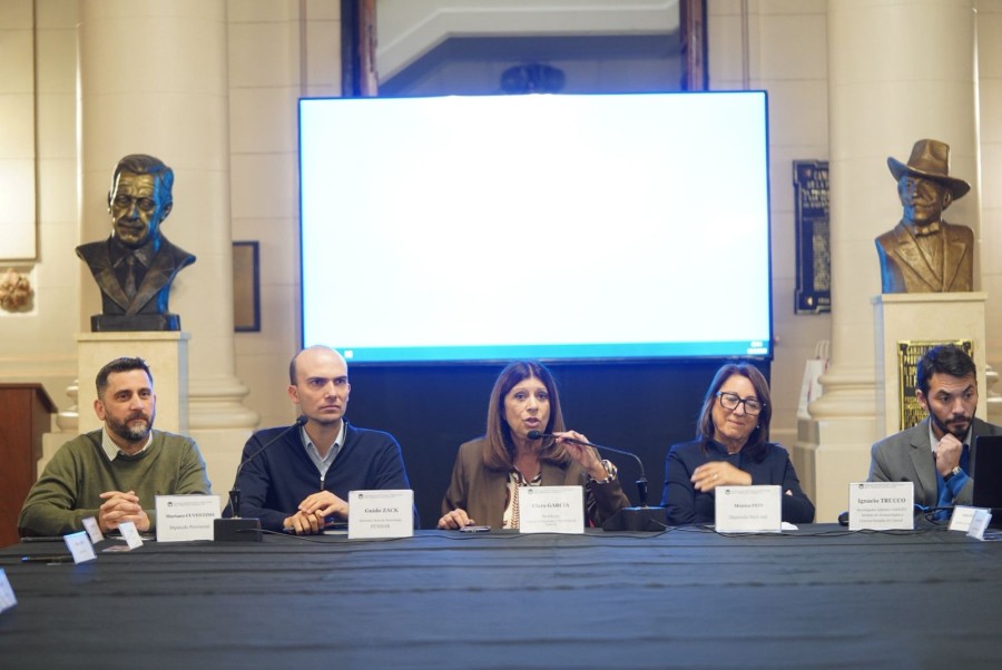 La jornada reafirma la voluntad de avanzar hacia un pa&iacute;s m&aacute;s equilibrado.