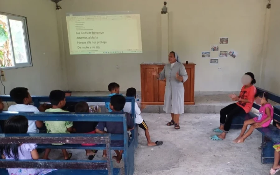 Catequesis con ni&ntilde;os.