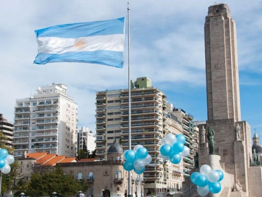 CEREMONIA SIN PRESIDENTE. Rosario confirm&oacute; que Milei no participar&aacute; del acto por el D&iacute;a de la Bandera que se celebrar&aacute; el viernes en el Monumento de la ciudad santafesina, a orillas del r&iacute;o Paran&aacute;.