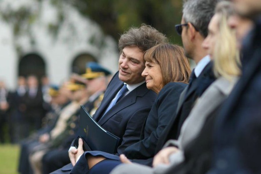 "INVESTIGACION CRIMINAL". Milei y Bullrich anunciaron la reestructuraci&oacute;n de la Polic&iacute;a Federal con el FBI como modelo