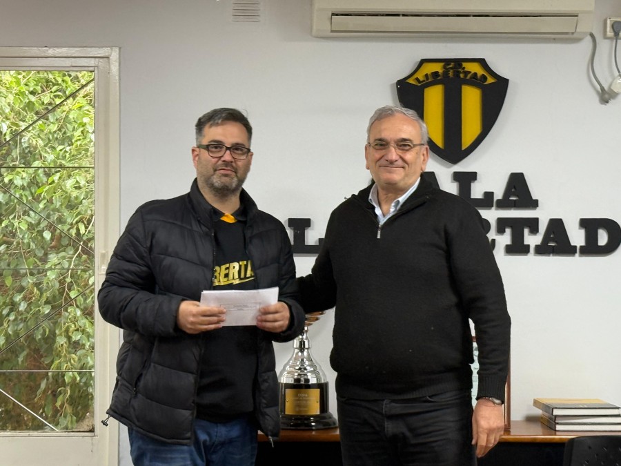 La oportunidad fue propicia para entregar ayudas econ&oacute;micas.