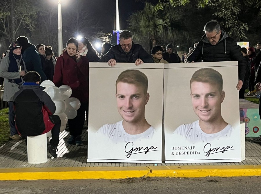 La marcha de familiares, amigos y vecinos de Lehmann para exigir justicia por Gonzalo se realiz&oacute; en julio de 2023, poco despu&eacute;s del crimen.
