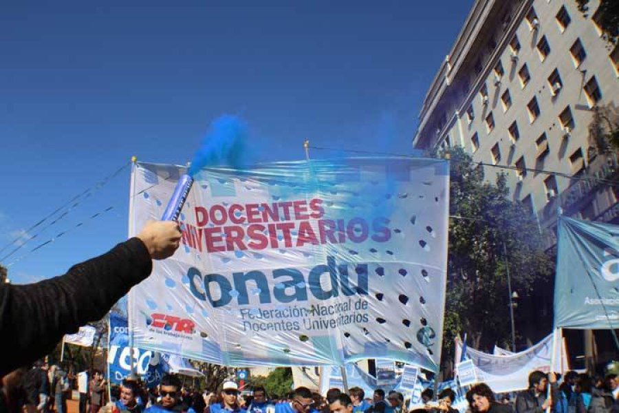 Nueva marcha federal universitaria.