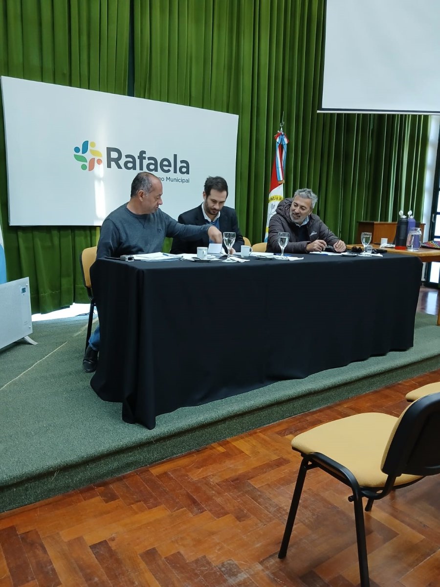 Primera reuni&oacute;n de la Junta M&eacute;dica Municipal.