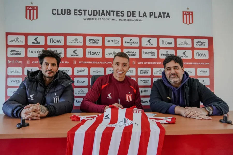 Fernando Muslera firm&oacute; contrato hasta diciembre de 2026.