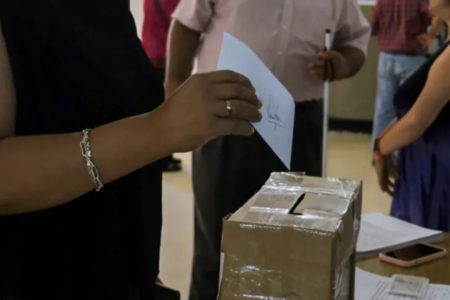 Baja participaci&oacute;n en las elecciones de la provincia.