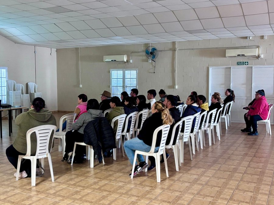 Quienes participaron de la capacitaci&oacute;n.