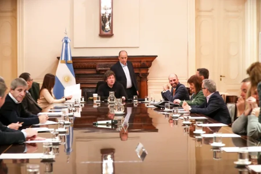 Milei encabeza una nueva reuni&oacute;n de Gabinete.