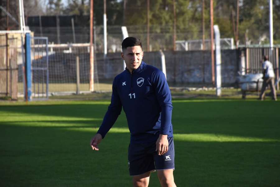FRANCISCO GARCIA. Una de las incorporaciones que tendr&iacute;a opciones de ser titular.