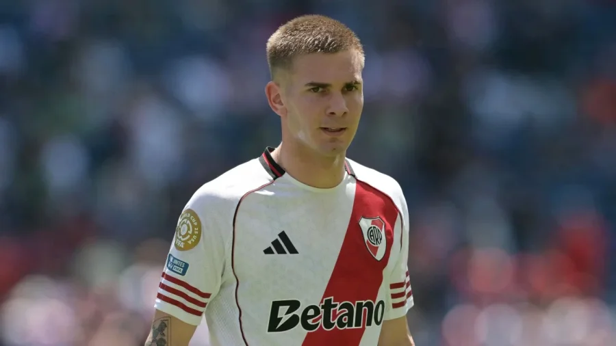 Franco Mastantuono jugar&aacute; en el Real Madrid desde el 14 de agosto.