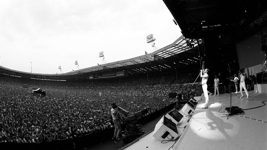 MOMENTO ICONICO. Queen y su presentaci&oacute;n en Live Aid, un concierto que fue visto por m&aacute;s de 1.500 millones de personas.