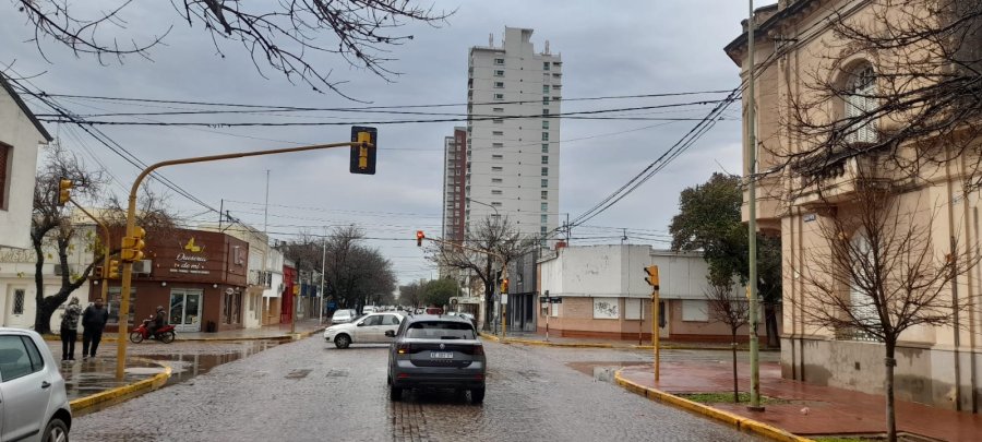 PRECIPITACIONES Y BAJAS TEMPERATURAS. Se espera tiempo inestable y un brusco descenso de temperatura a partir de este mi&eacute;rcoles en la ciudad.