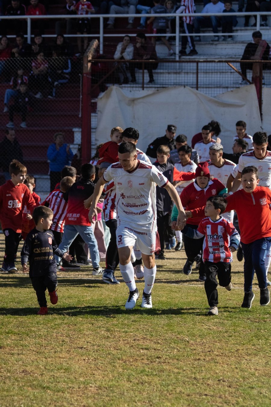 DE A POCO. Acu&ntilde;a entren&oacute; diferenciado en su vuelta a los entrenamientos.