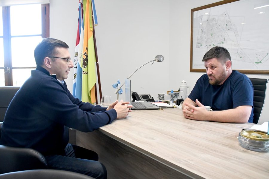 REUNI&Oacute;N. M&aacute;rsico con Pinotti en Sunchales.
