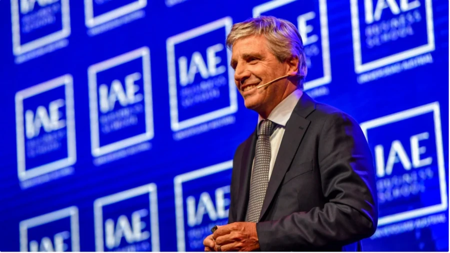 Luis Caputo, ministro de Econom&iacute;a.