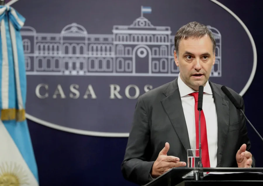 Manuel Adorni.