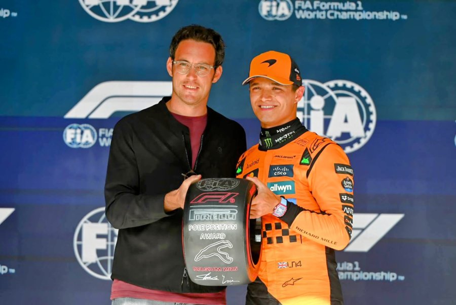 Thierry Neuville (el belga campe&oacute;n mundial de Rally) y el autor de la pole Lando Norris.
