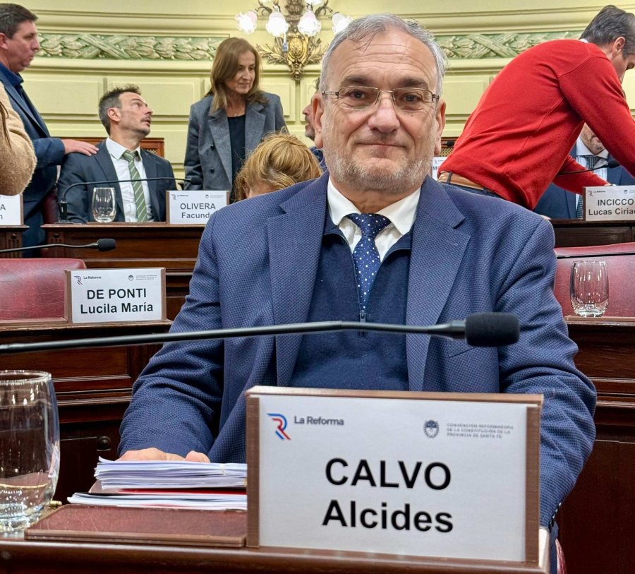 Alcides Calvo valor&oacute; la decisi&oacute;n del Bloque de Convencionales de M&aacute;s para Santa Fe para consensuar un proyecto &uacute;nico sobre la reforma.