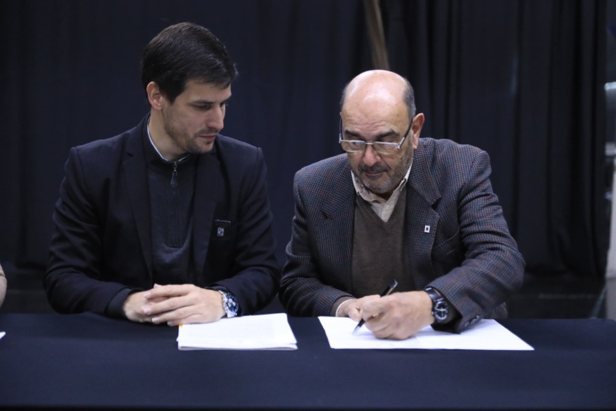 El acto se realiz&oacute; en el Complejo Cultural del Viejo Mercado.