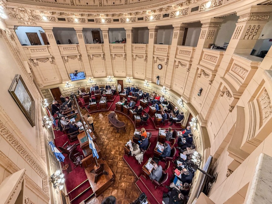 La Comisi&oacute;n de Poder Legislativo y Poder Ejecutivo avanza con el tratamiento de diferentes art&iacute;culos.