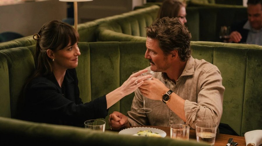 AMORES MATERIALISTAS. Con la actuaci&oacute;n de Pedro Pascal, Chris Evans y Dakota Johnson.