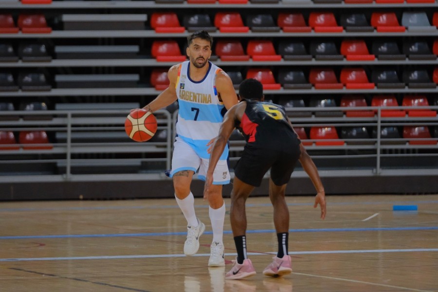 CONDUCTOR. Facundo Campazzo, que adem&aacute;s fue el goleador.