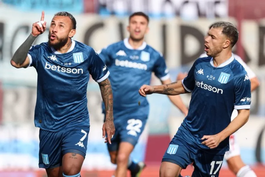 RACING ELIMIN&Oacute; A RIESTRA DE LA COPA ARGENTINA