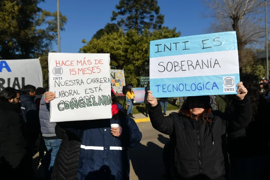Los trabajadores del Instituto Nacional de Tecnolog&iacute;a Argentina realizar&aacute; un abrazo simb&oacute;lico al organismo.