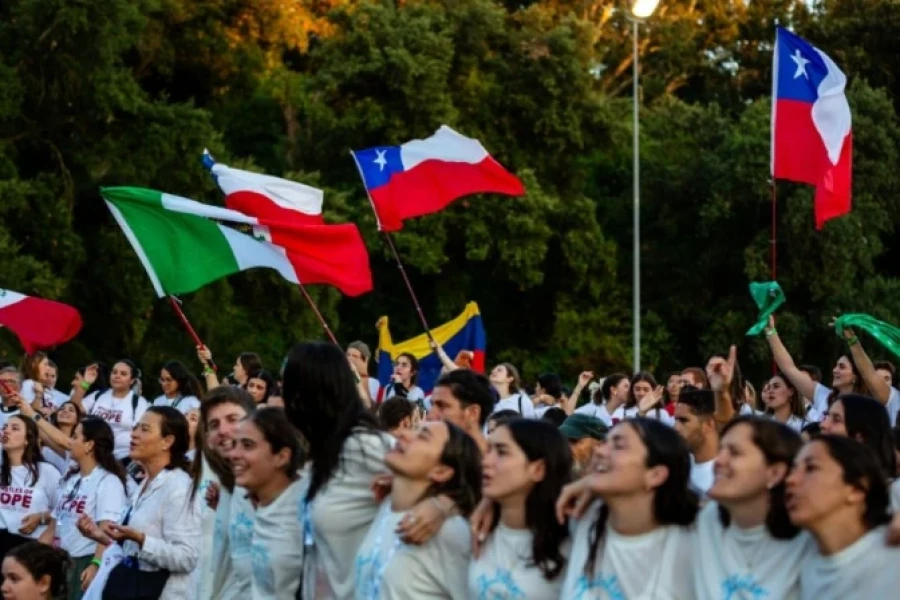 J&oacute;venes de distintos pa&iacute;ses se dieron cita en el Colegio Internacional de los Legionarios de Cristo en Roma.