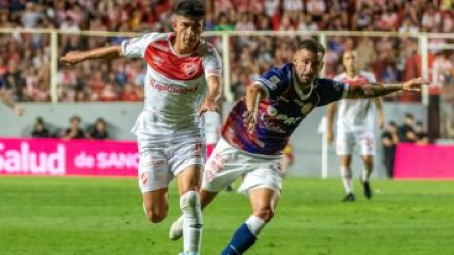 UNI&Oacute;N VISITA A ARGENTINOS JUNIORS
