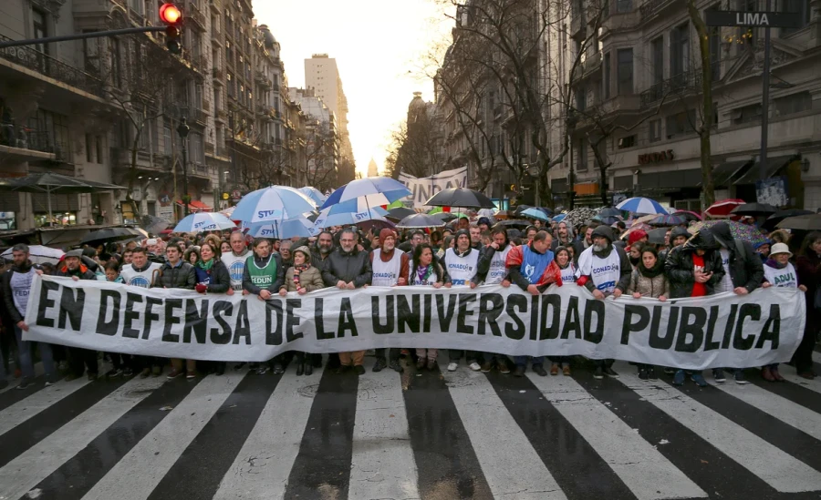 Se inicia un nuevo paro de docentes de la UBA.