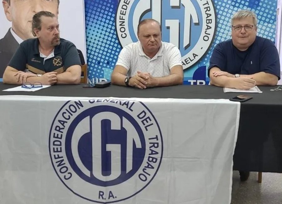 Sebasti&aacute;n Beccar&iacute;a, Roberto Oesquer y Marcelo Lombardo, autoridades de la CGT Rafaela.