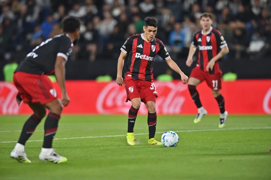 SIN GOLES. El equipo millonario tendr&aacute; que ganar en la revancha.