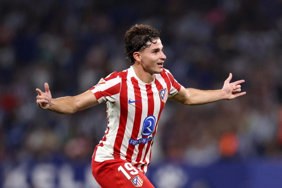 JULI&Aacute;N &Aacute;LVAREZ CELEBRA SU GOLAZO