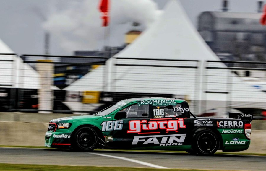 Juan Jos&eacute; Ebarl&iacute;n y su Toyota vencieron en San Nicol&aacute;s.