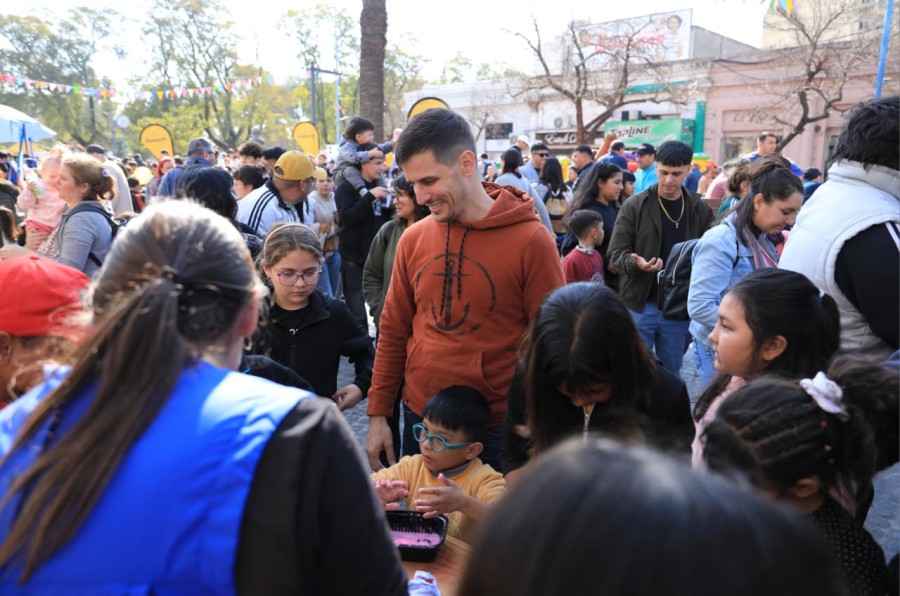 Las familias recorrieron espacios l&uacute;dicos y recreativos.