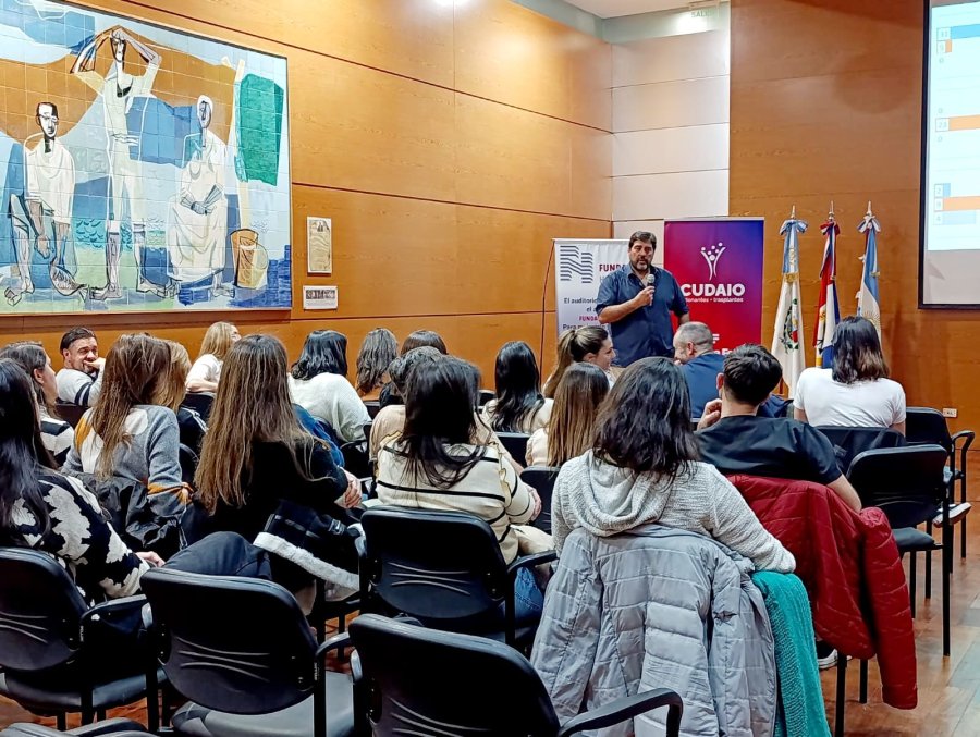 El director del Programa de Formaci&oacute;n Hospitalaria de Procuraci&oacute;n y Trasplante del Incucai, Pablo Centeno, estuvo a cargo de las capacitaciones.