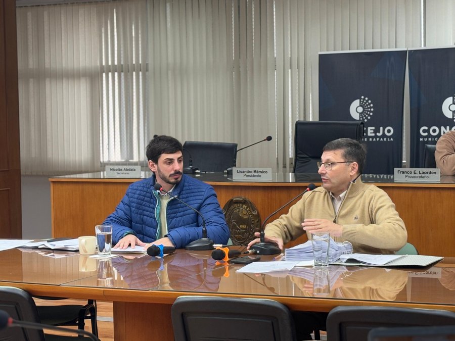 Nicol&aacute;s Abdala y Lisandro M&aacute;rsico en la reuni&oacute;n de este lunes en el Concejo.