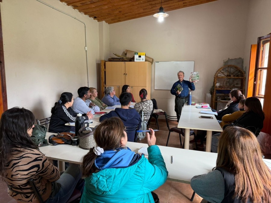M&aacute;s de 40 personas con gran entusiasmo e inter&eacute;s, se sumaron a los dos primeros talleres.