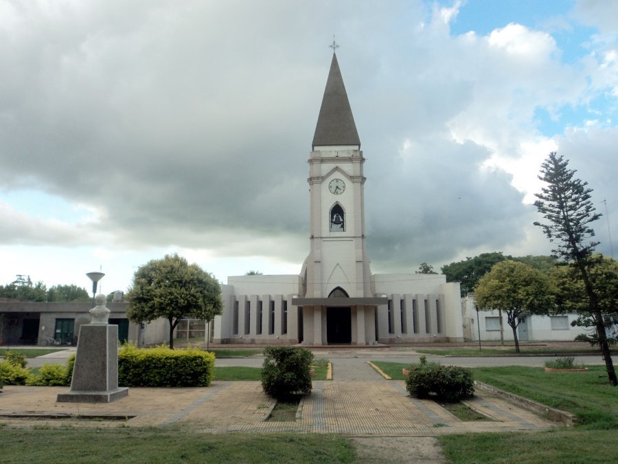 Iglesia Natividad de Mar&iacute;a Sant&iacute;sima.