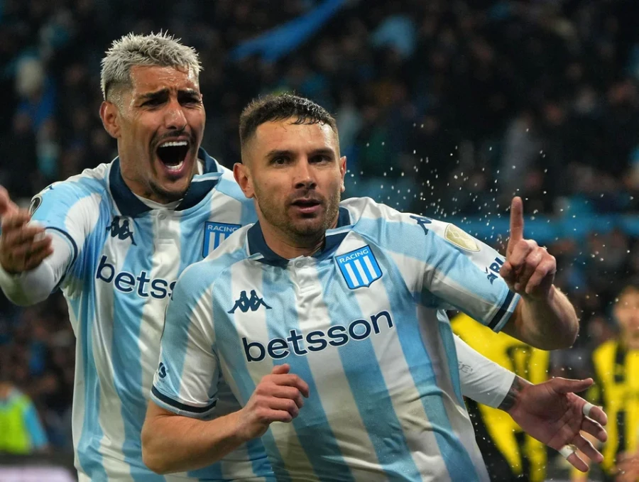 Racing viene de eliminar a Pe&ntilde;arol de Uruguay en la Copa Libertadores.
