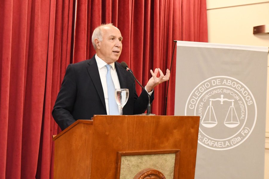 El Dr. Ricardo Lorenzetti fue el encargado de cerrar la Jornada por los 10 a&ntilde;os de vigencia del C&oacute;digo Civil y Comercial.